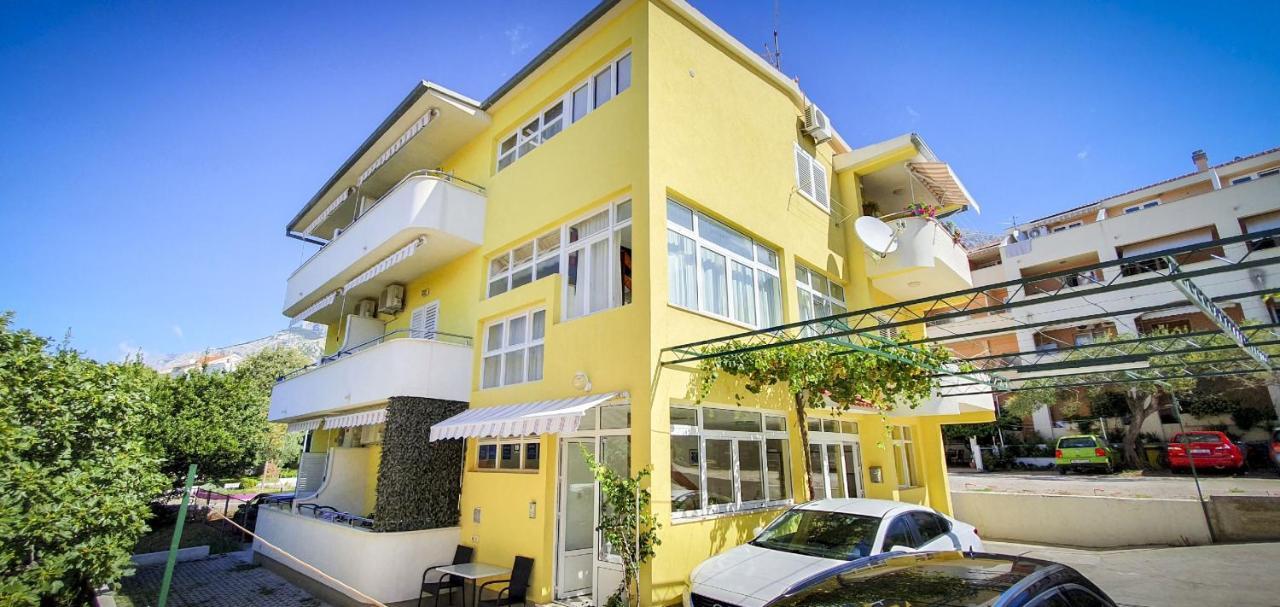 Deluxe Apartment F & M Tučepi Exterior foto