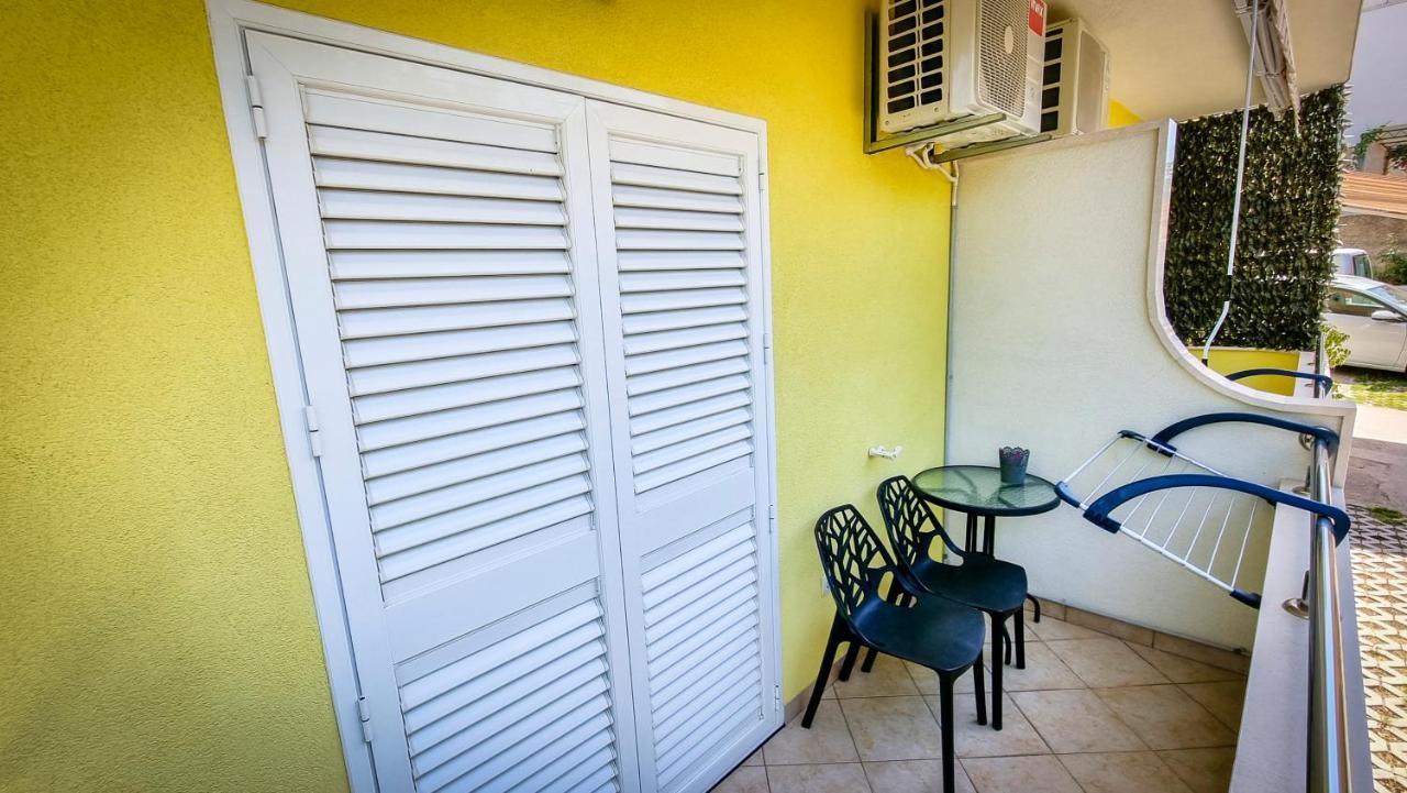 Deluxe Apartment F & M Tučepi Exterior foto